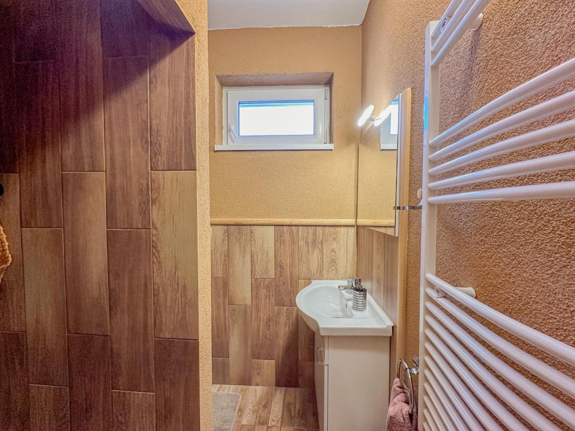 Balatonalmádi Aranyeso Apartmanhazak No.1 מראה חיצוני תמונה
